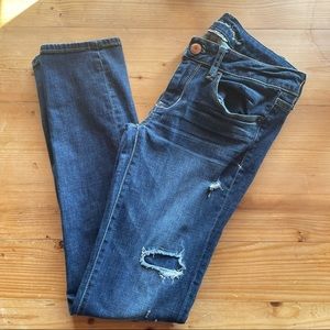 American Eagle women’s jeans